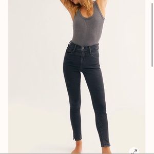 Levis mile high super skinny jeans